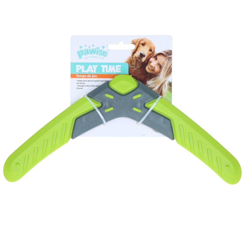 Hundespielzeug in Bumerangform, grün und grau. Verpackung mit Pawise-Logo und Bild von Hund und Frau.