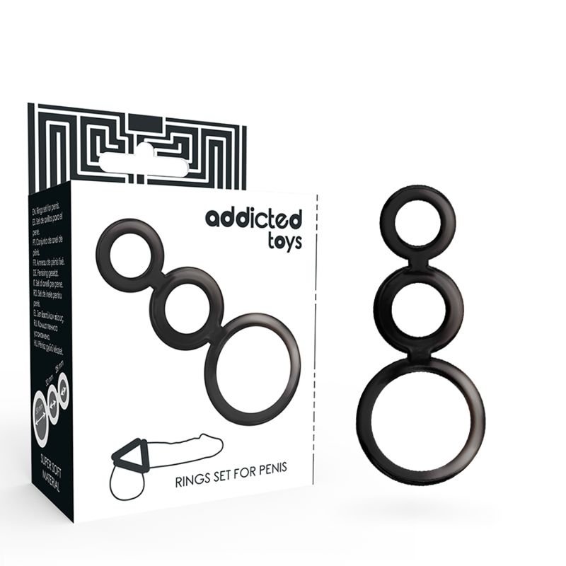 Verpackung mit drei schwarzen Ringen. Aufdruck: Addicted Toys, Rings Set for Penis. Produkt und Verpackung nebeneinander.