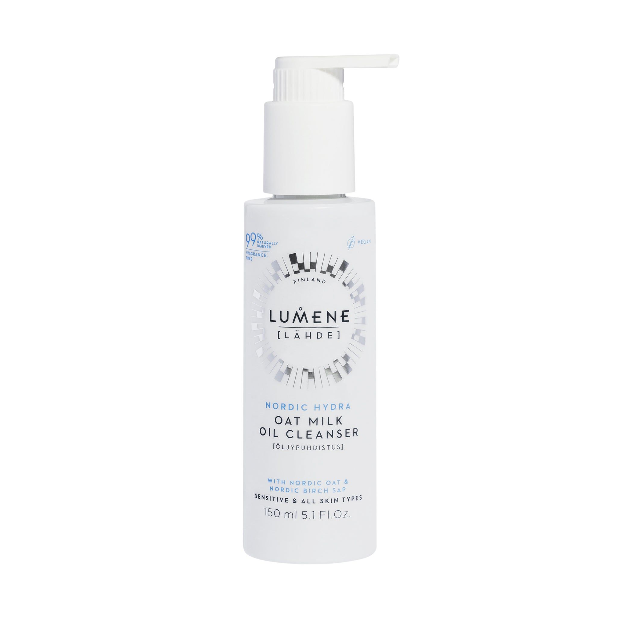 Weiße Flasche mit Pumpe. Aufschrift: Lumene Nordic Hydra Oat Milk Oil Cleanser. 99% natürlich, für empfindliche Haut.