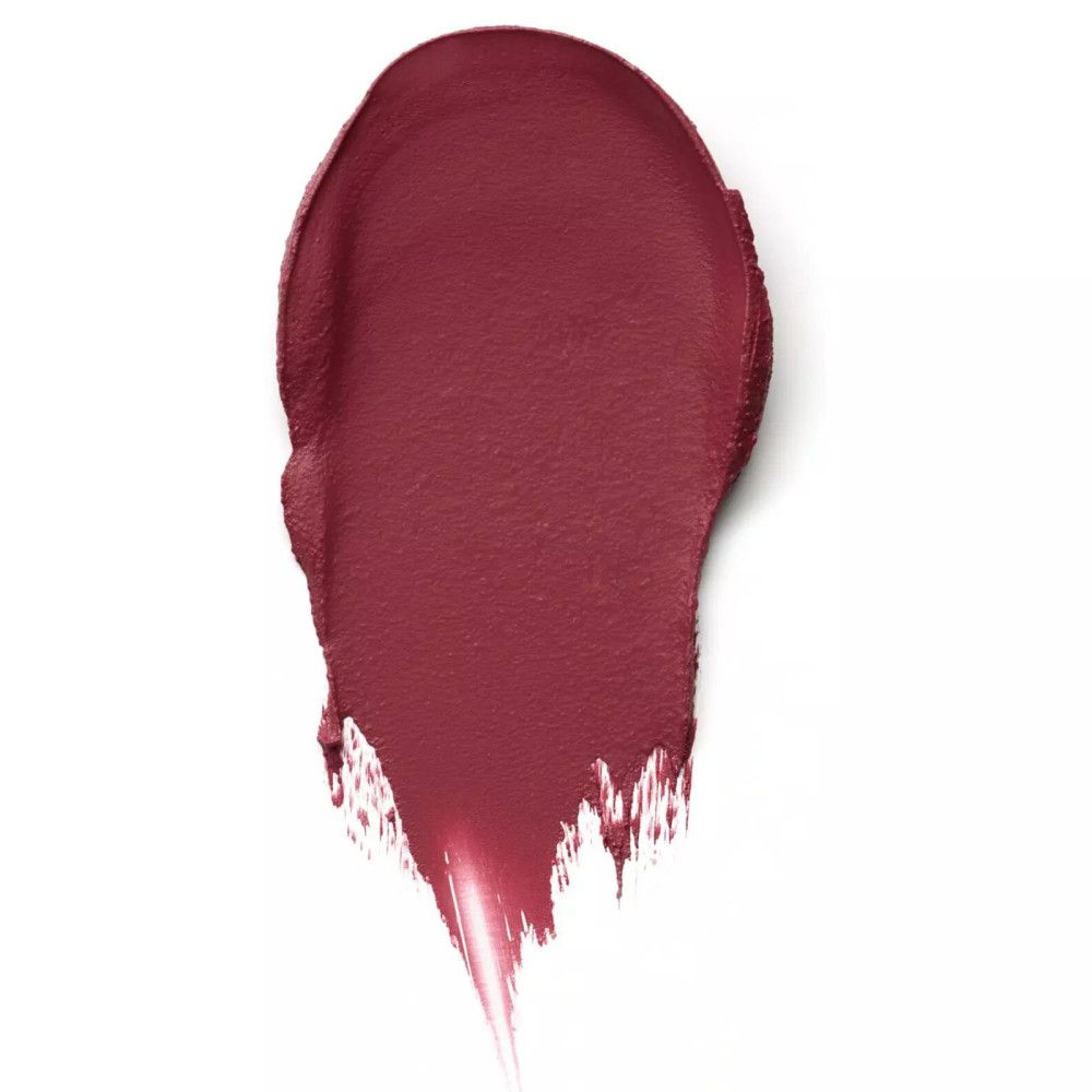 Ausstrich von rosafarbenem Lippenstift. Textur sichtbar. Auf weißem Hintergrund.