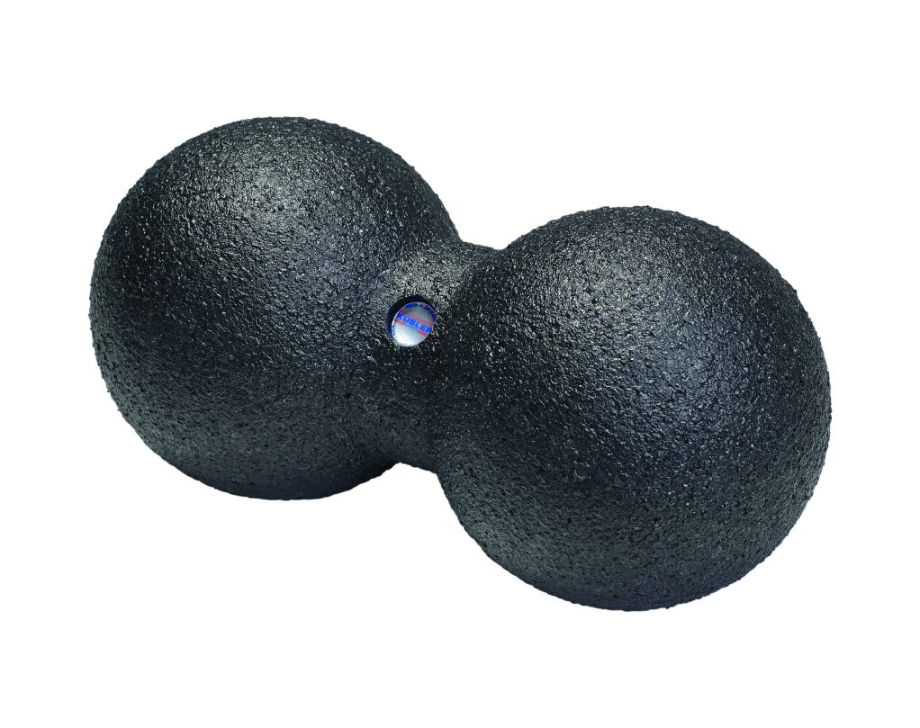 Schwarzer DUOBALL Faszienball. Zwei Kugeln verbunden. Oberflächenstruktur sichtbar.