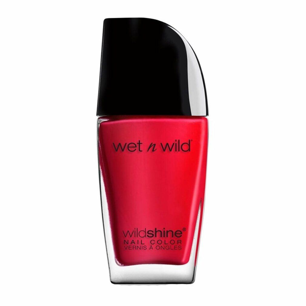 Roter Nagellack von Wet n Wild. Schwarzer Deckel. Schriftzug: Wild Shine Nail Color.