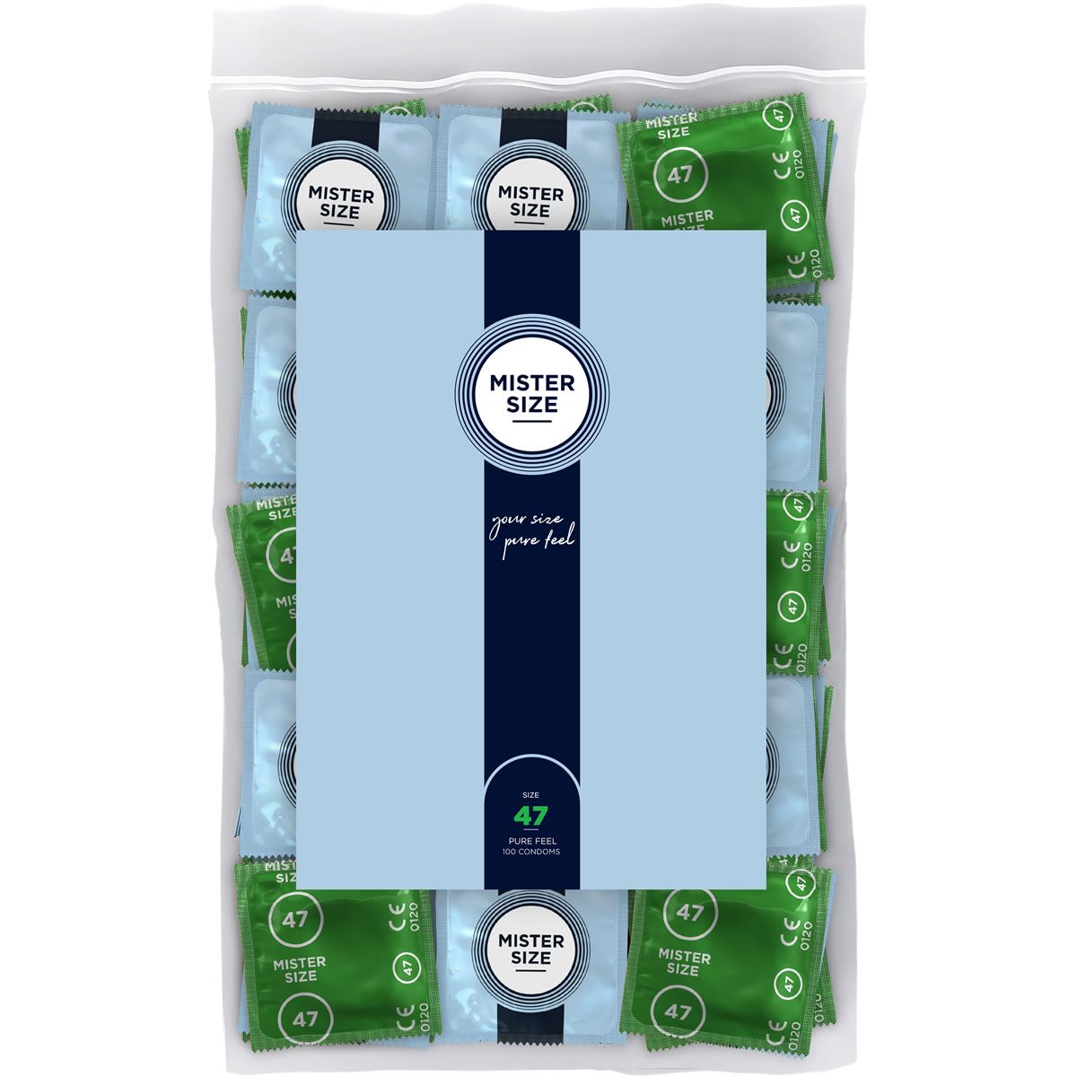 Verpackung mit Kondomen. Einzelne grüne und blaue Folienbeutel mit der Aufschrift "Mister Size 47" in einer transparenten Tasche.