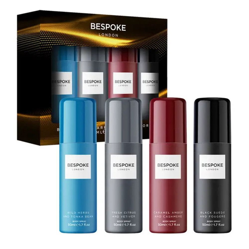 Geschenkset mit vier Body Sprays. Blaue, graue, rote und schwarze Flaschen mit weißem Etikett. Aufschrift: BESPOKE LONDON. Verpackung: schwarze Schachtel.