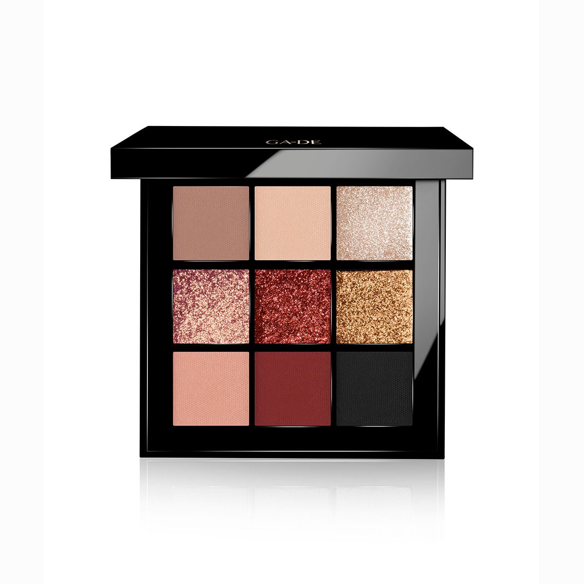 Ga-De Velveteen Lidschatten-Palette. Schwarze quadratische Palette mit 9 Farbtönen in verschiedenen Farben und Finishes.