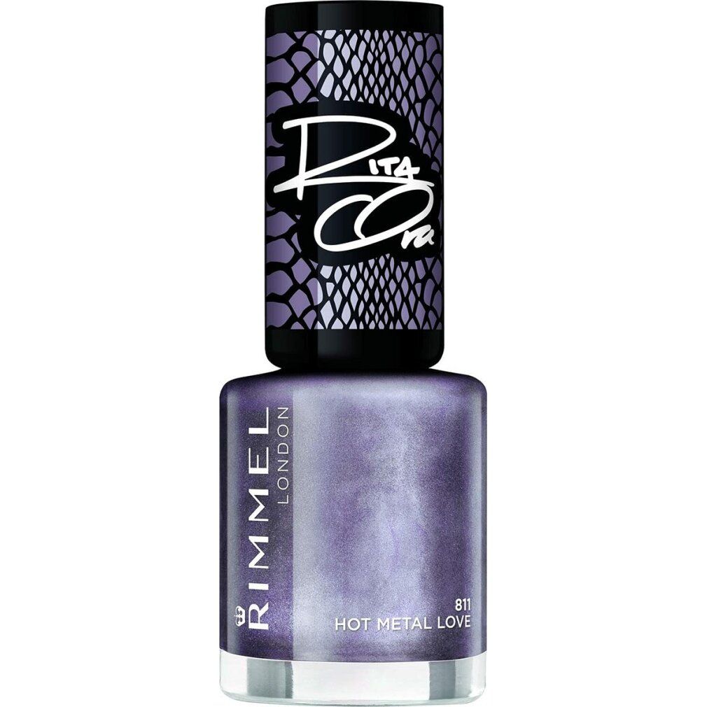 Nagellackflasche mit schwarzem Deckel. Aufschrift: Rimmel London, 811 Hot Metal Love. Farbe: metallisches Lila.