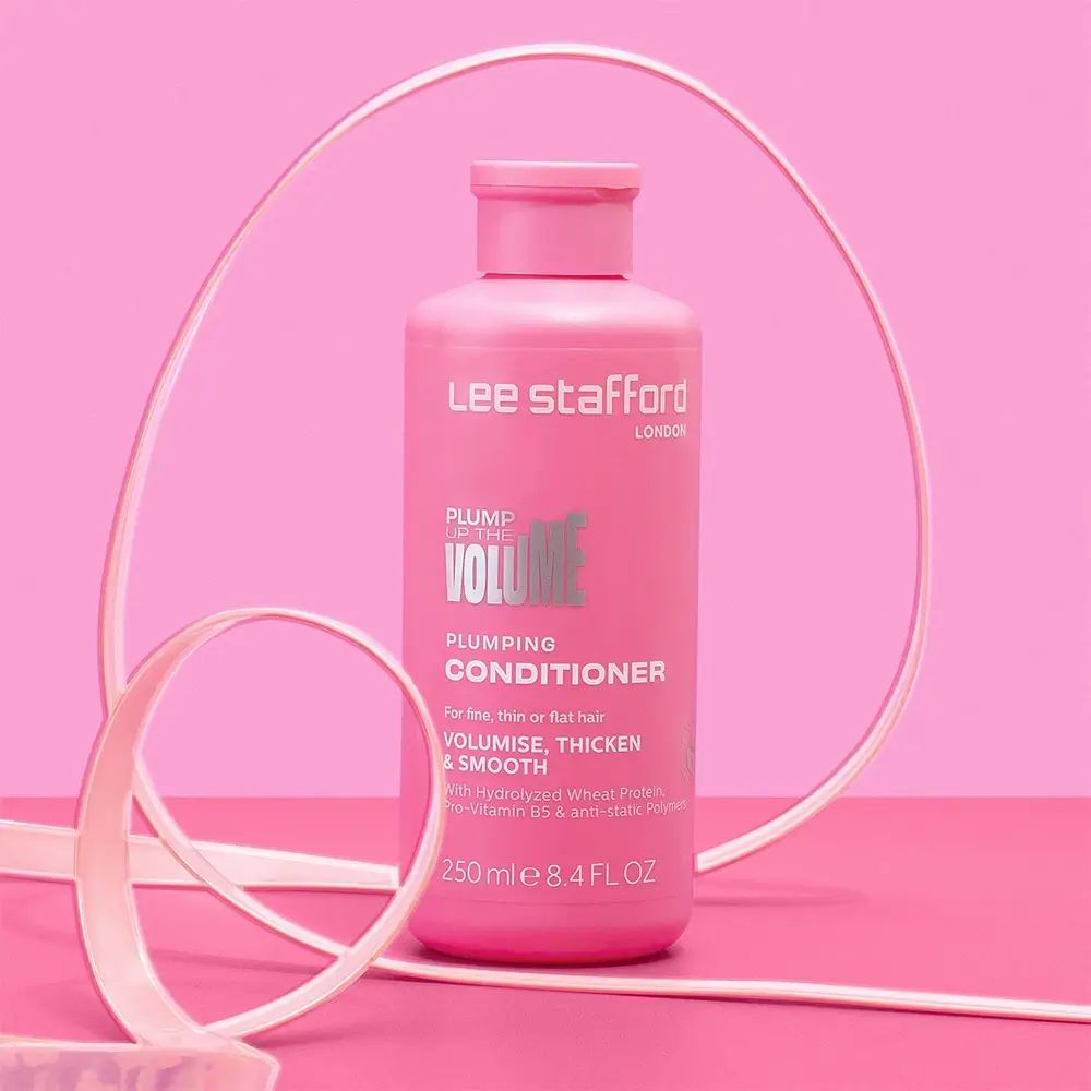 Pinke Flasche Lee Stafford Plump Up The Volume Plumping Conditioner, 250ml.