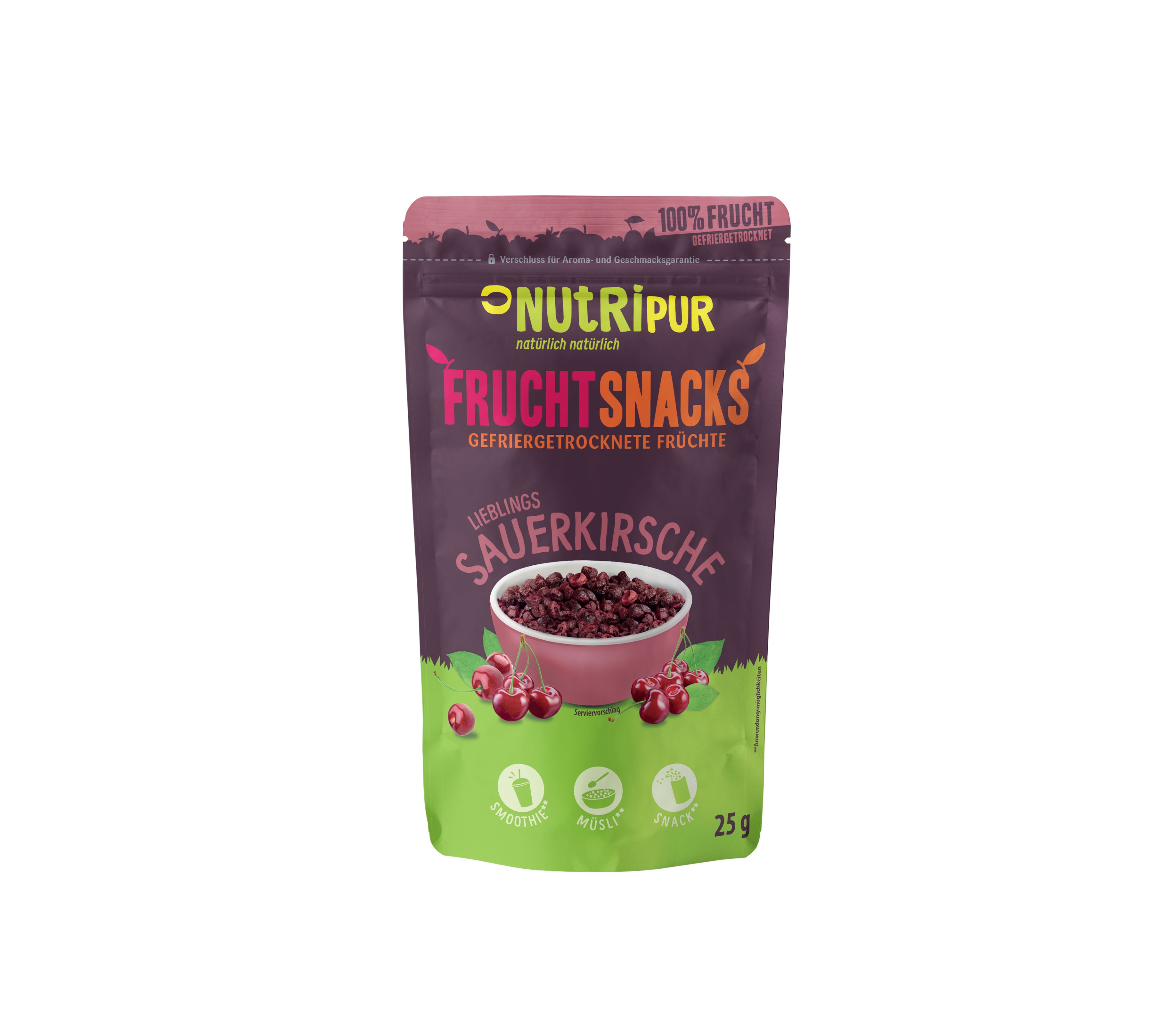 Beutel mit gefriergetrockneten Sauerkirschen. Aufschrift: NutriPur, Frucht Snacks, Sauerkirsche, 25g. Grün-lila Verpackung.