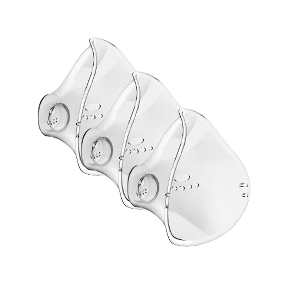 Drei transparente Erwachsenenmasken. Jede Maske hat eine ovale Form mit Löchern und einem Anschluss.