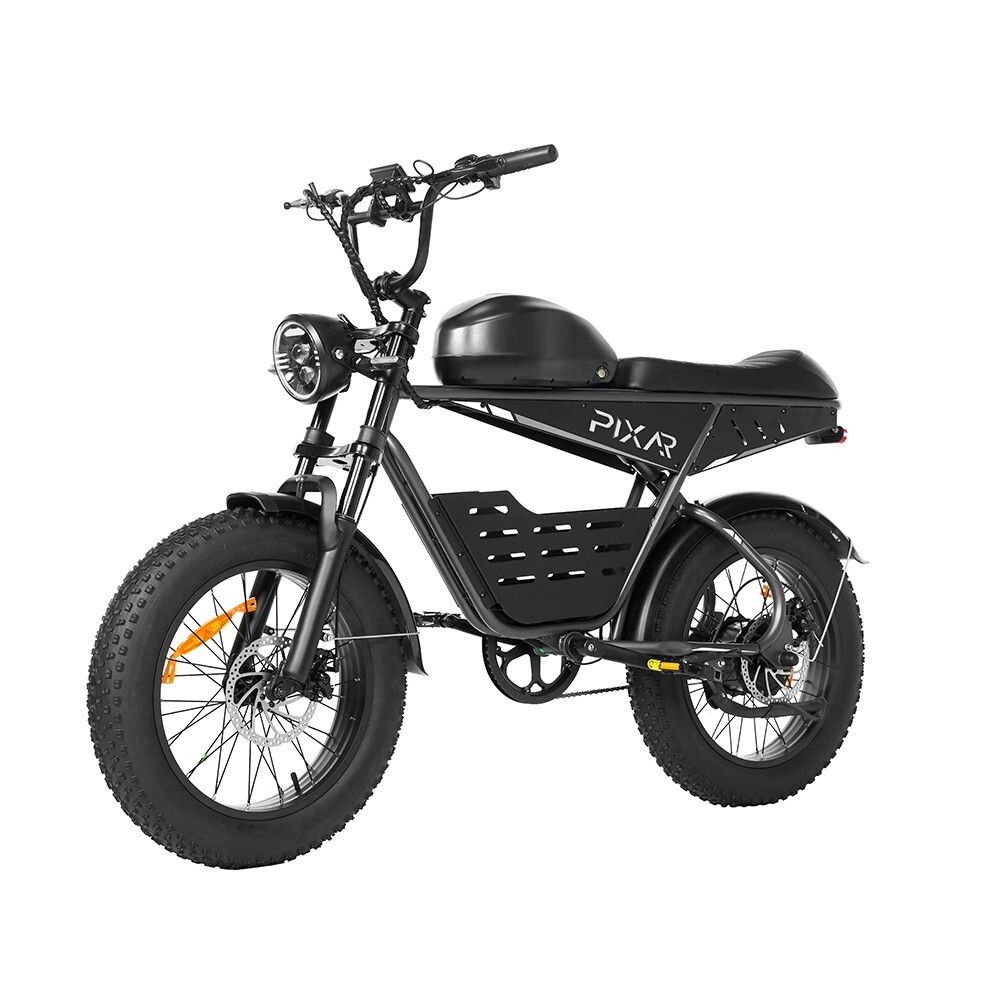 Schwarzes Elektro-Offroad-Bike. Breitreifen, Scheinwerfer, Sitz, Rahmen mit Logo.
