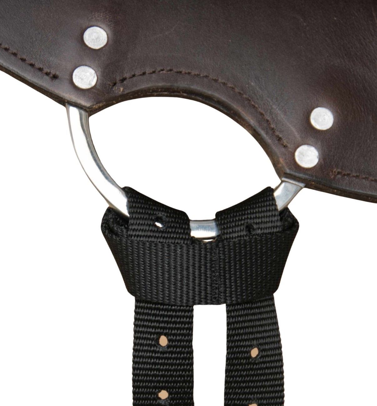 Schwarzer Adapter an Sattel. Nahaufnahme.