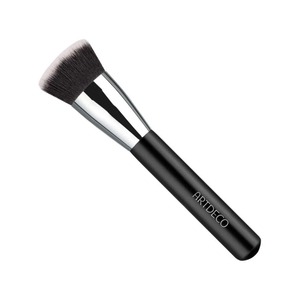 Artdeco Contouring Brush. Schwarzer Griff, silberne Zwinge, helle und dunkle Borsten. Markenschriftzug.