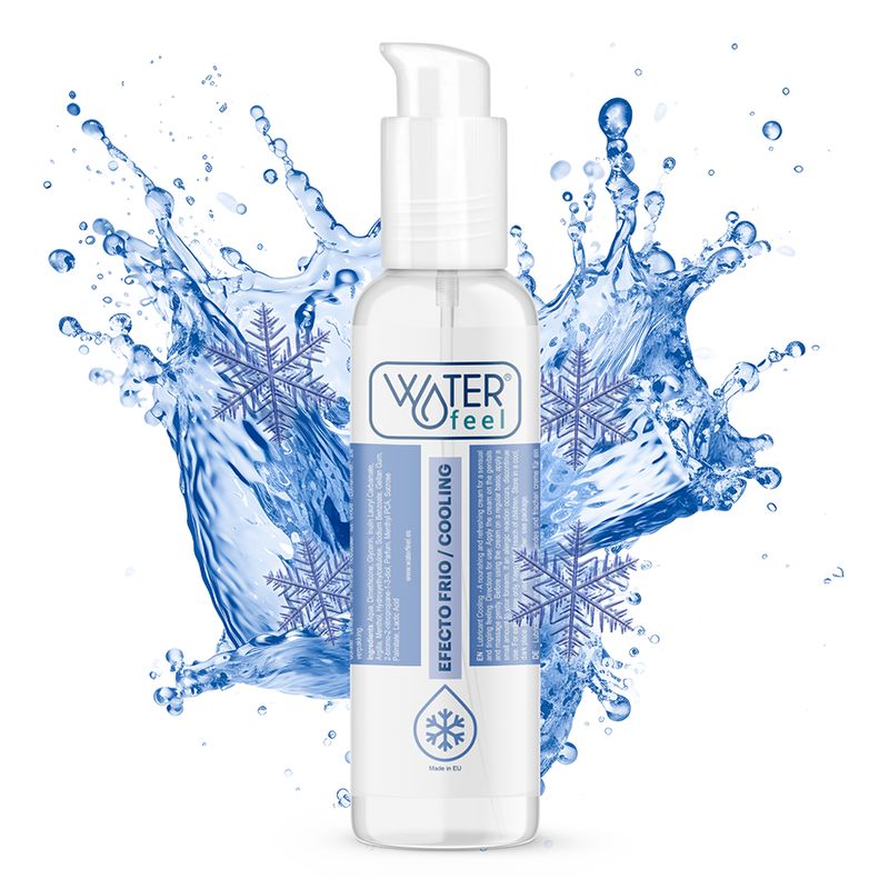 Gleitgel-Flasche mit Pumpspender, umgeben von Wasserspritzern und Schneeflocken.