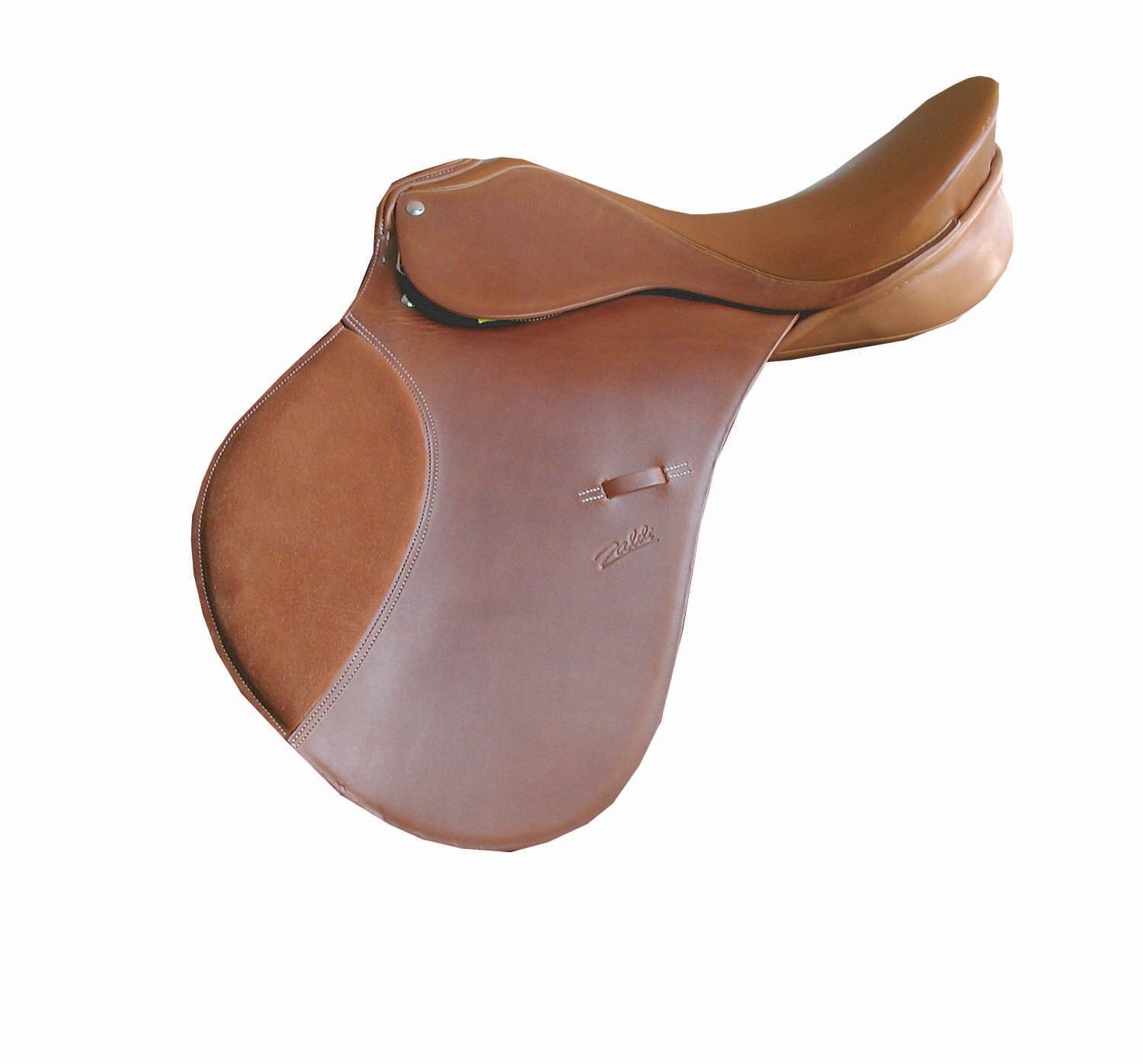 Brauner Sattel. Leder, mit Logo. Für Pferde. Detailansicht.