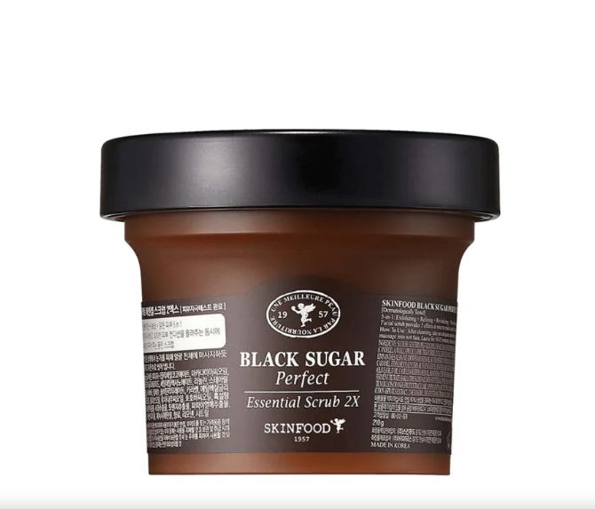 SKINFOOD Black Sugar Perfect Essential Scrub