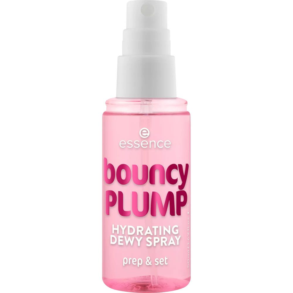 Rosa Flasche mit weißem Sprühkopf. Aufschrift: bouncy PLUMP, Hydrating Dewy Spray, prep & set. Marke: essence.
