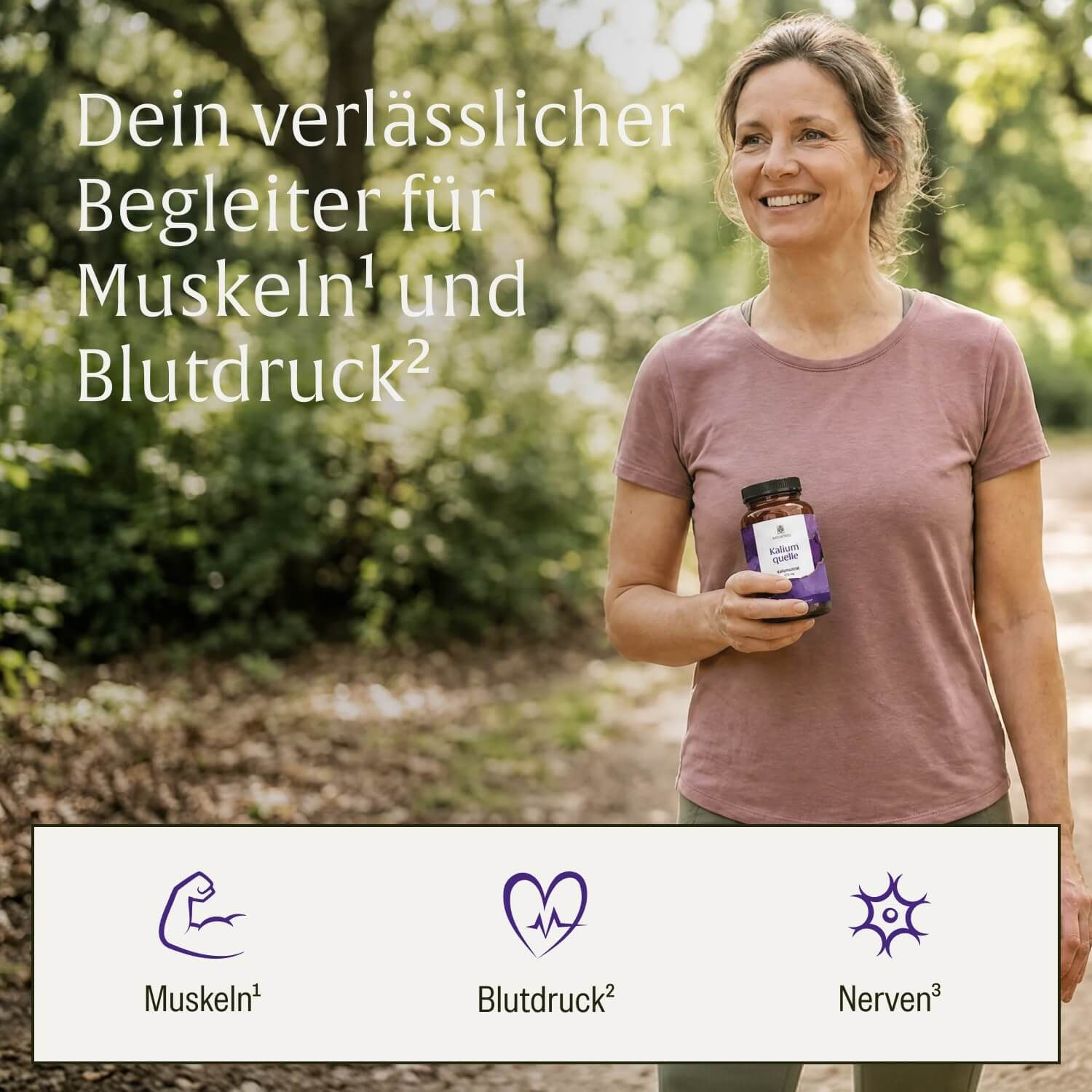 Frau mit NATURTREU Kaliumquelle Dose im Freien, unterstützt Muskeln, Blutdruck und Nerven.