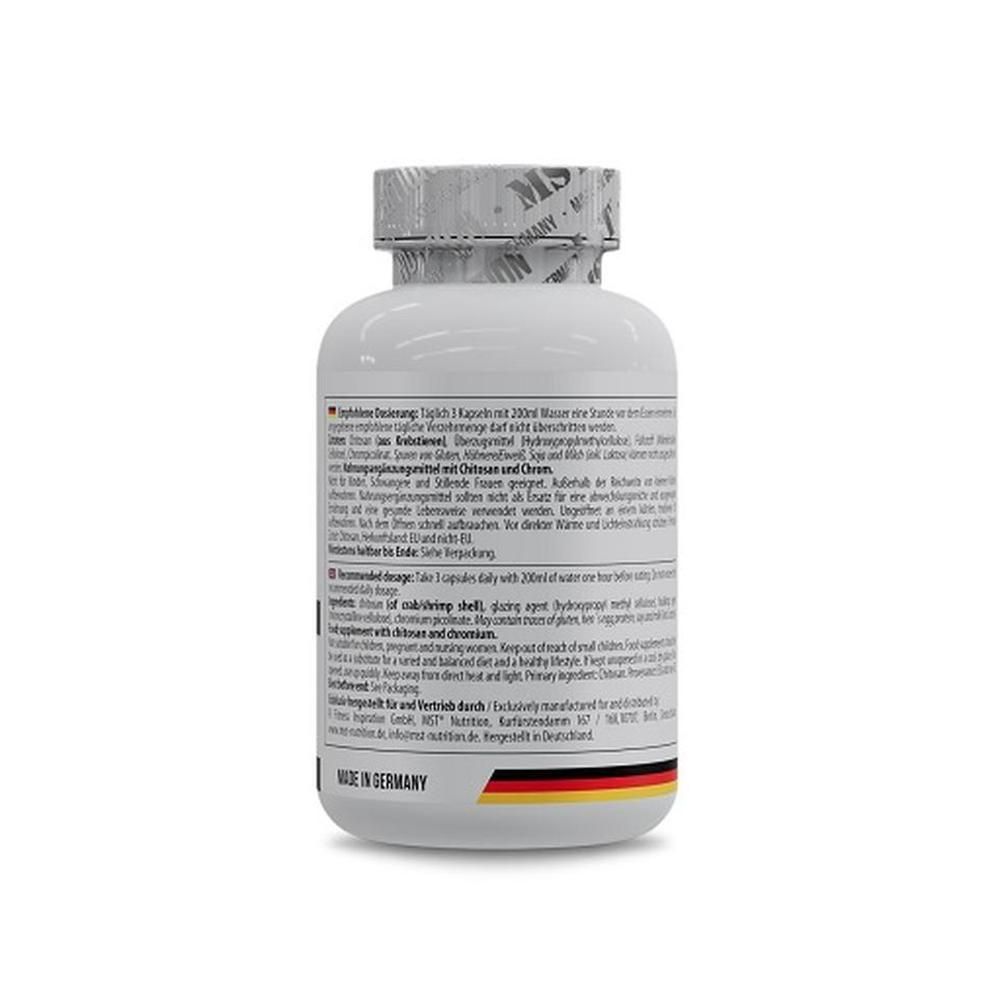 Rückseite der Flasche mit Text. Enthält Informationen zu Inhaltsstoffen, Dosierung und Hersteller. Deutsche Flagge.