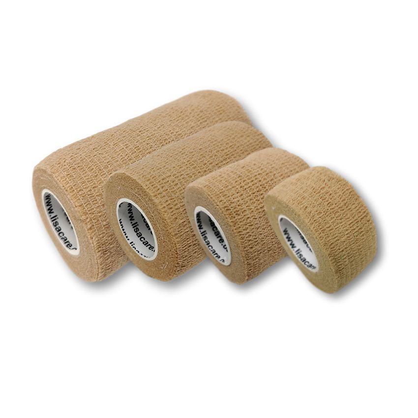Vier Rollen selbsthaftendes Pflaster in Beige, unterschiedliche Breiten.