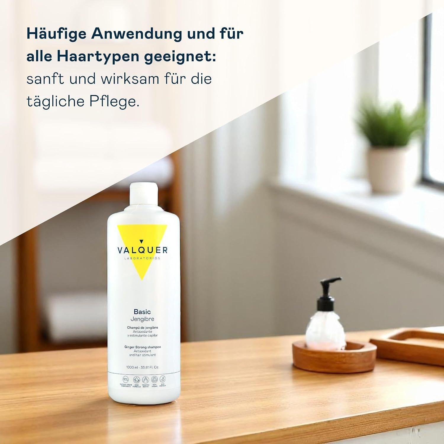VALQUER Basic Ingwer Shampoo 1000ml Flasche auf einem Holzregal.
