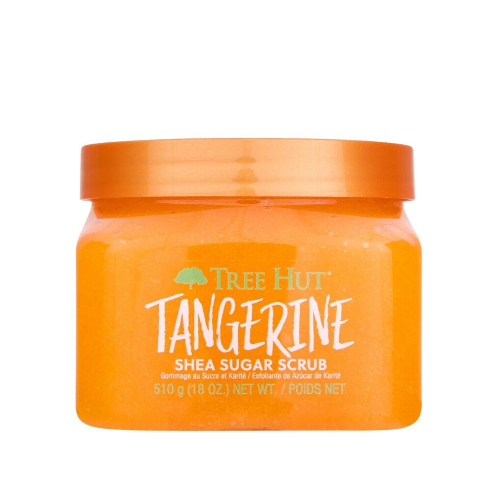 Orangefarbener Behälter mit Mandarinen-Zuckerpeeling. Marke: Tree Hut.