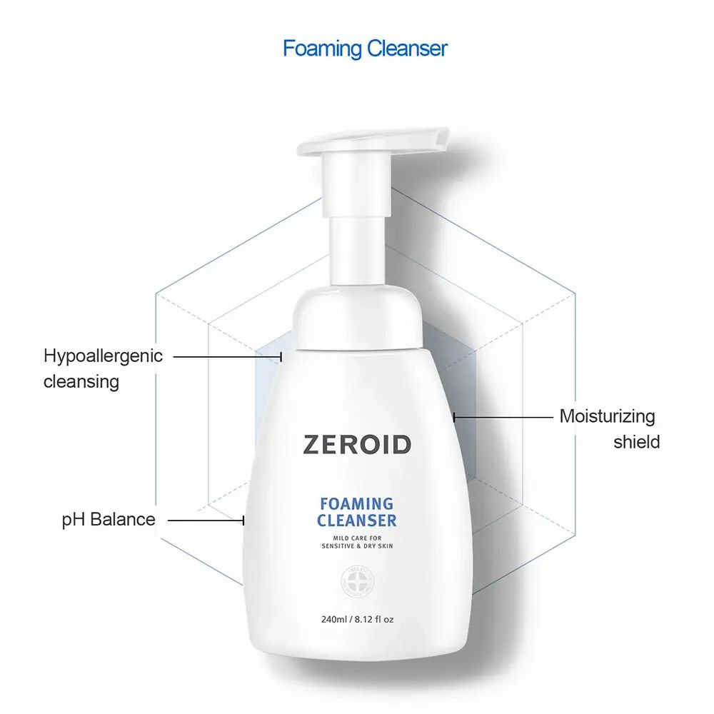 Weiße ZEROID Schaumreiniger-Flasche mit Pumpe. Text: FOAMING CLEANSER, mild care for sensitive & dry skin. 240ml/8.12 fl oz. Diagramm mit Pfeilen.