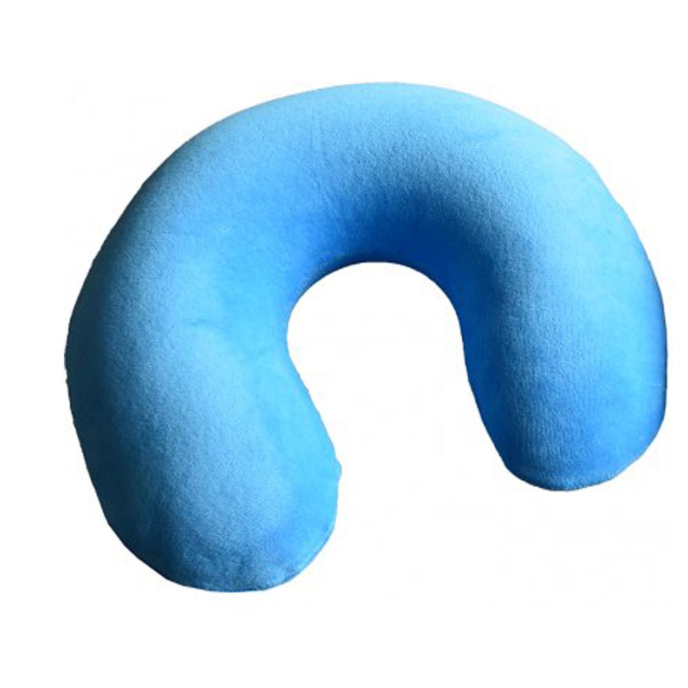 Blaues Nackenkissen, U-förmig. Aus weichem Material.