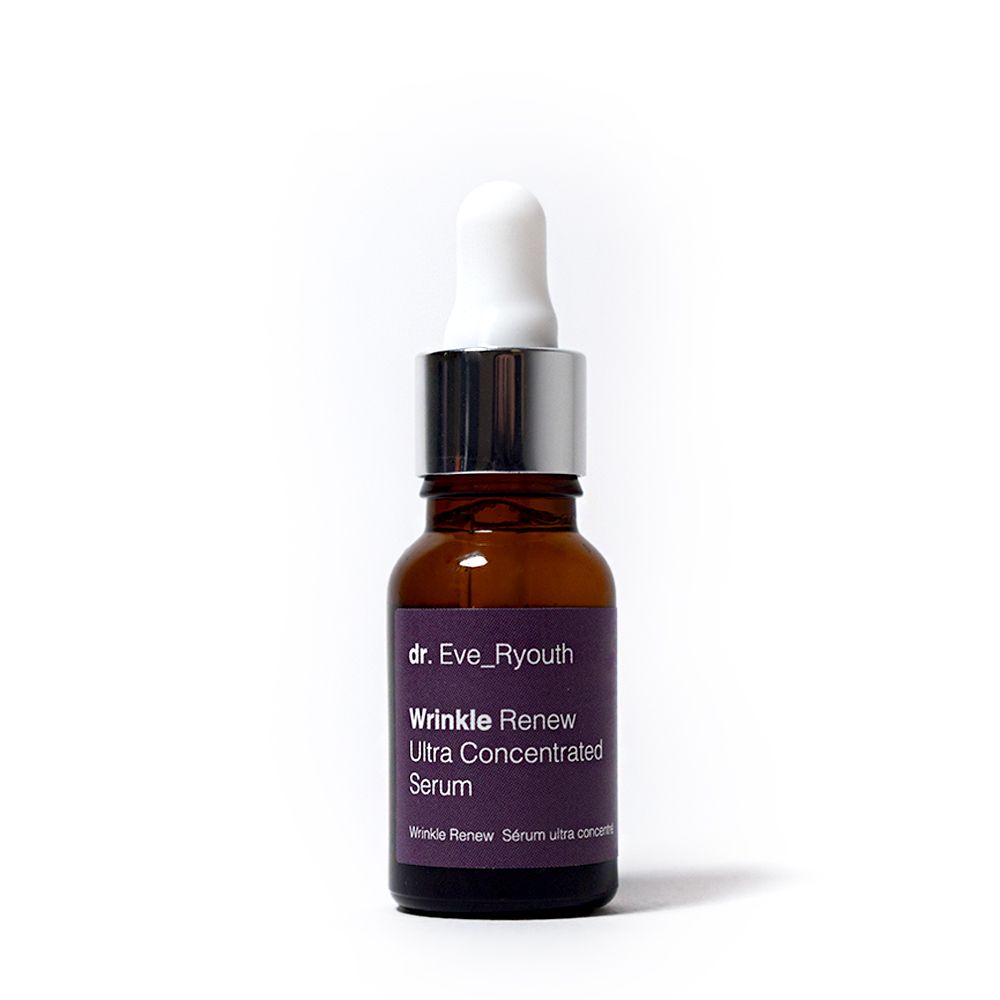Serumflasche. Aufschrift: Dr. Eve_Ryouth, Wrinkle Renew Ultra Concentrated Serum. Braune Glasflasche mit Pipette.