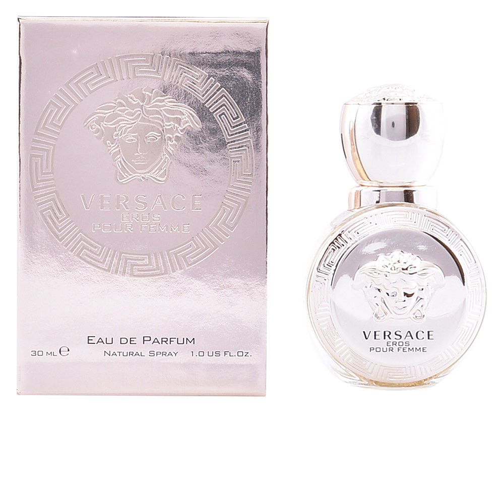Versace Eros Pour Femme Flasche und Verpackung. Flasche und Box sind silberfarben mit Logo und Schriftzug.