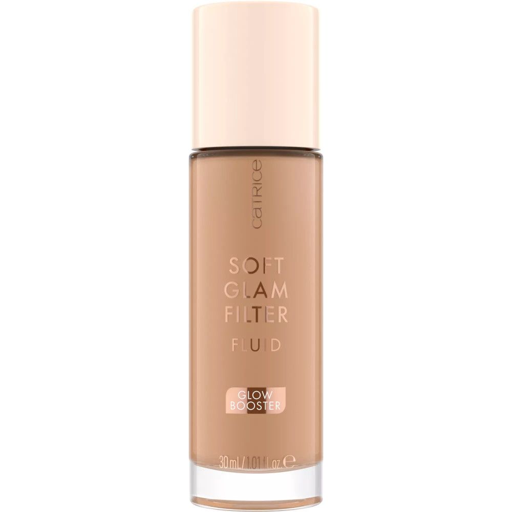Beige Flasche mit beigem Deckel. Aufschrift: Soft Glam Filter Fluid, Glow Booster. Volumen: 30ml.