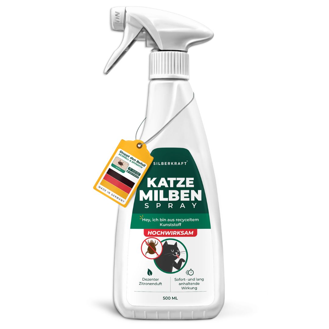 Ein Flaschen Katze-Milben-Spray, 500 ml, mit Sprühkopf. Etikett mit Katze und Milbe.