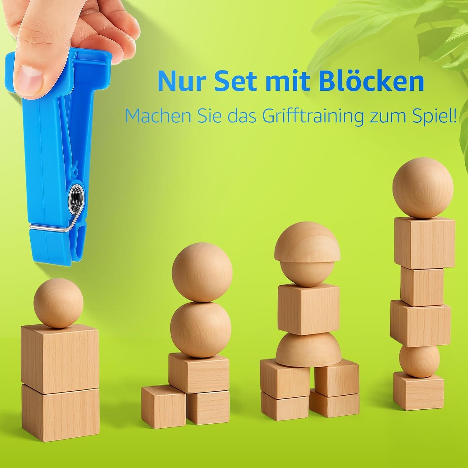 Holzbausteine und eine blaue Klammer.
