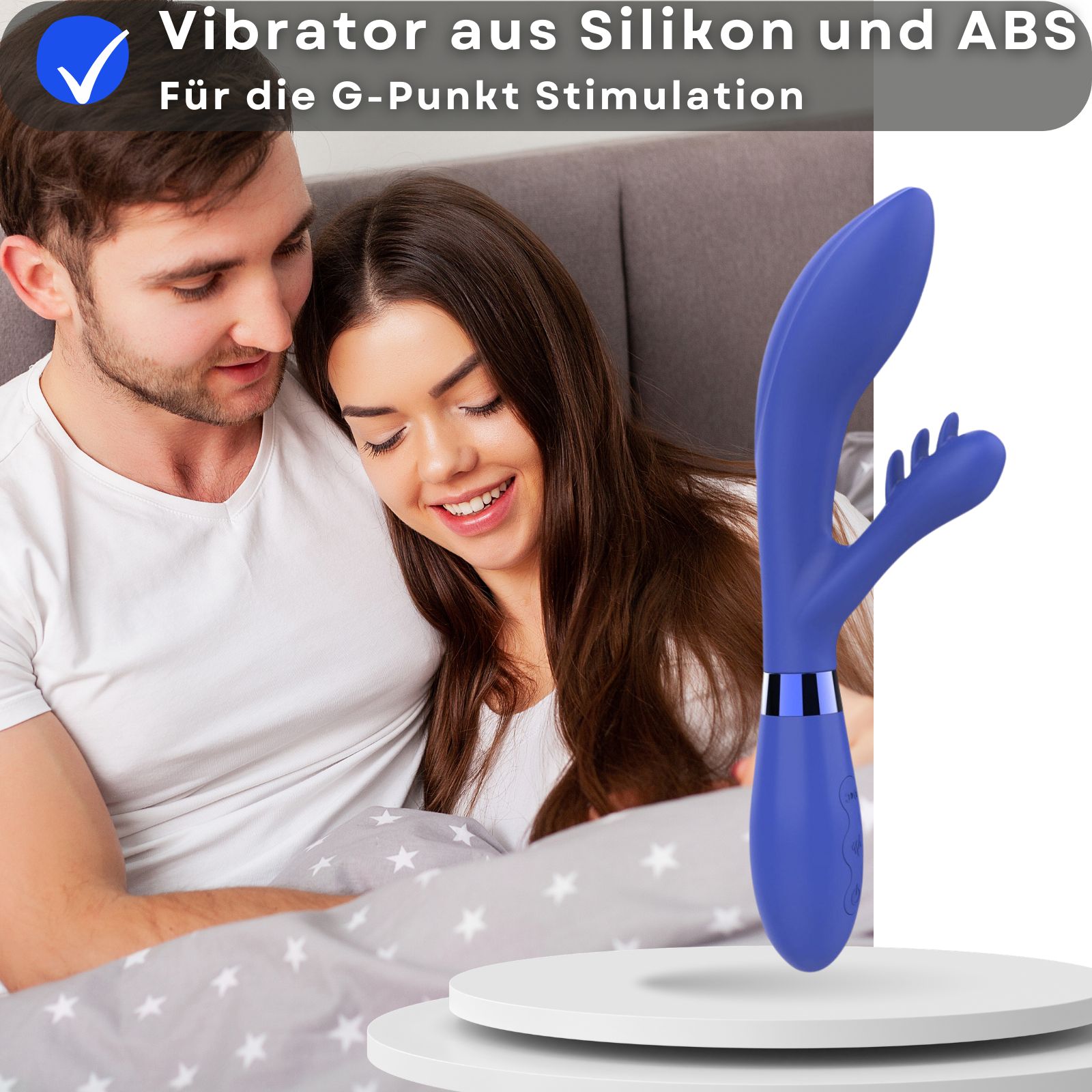 Blauer Vibrator. Für G-Punkt Stimulation. Paar im Hintergrund. Auf weißer Plattform.