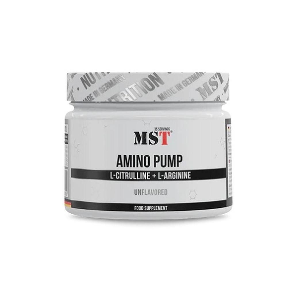 Weißes Kunststoffbehälter mit schwarzem Band. Aufschrift: MST Amino Pump, L-Citrullin + L-Arginin, Unflavored. Deckel mit Logo.