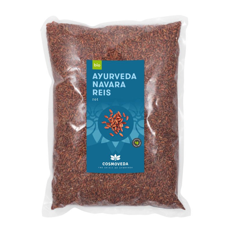 Transparente Verpackung mit rotem Ayurveda Navara Reis. Aufkleber mit Text: Ayurveda Navara Reis rot, Bio-Siegel, Cosmoveda Logo.