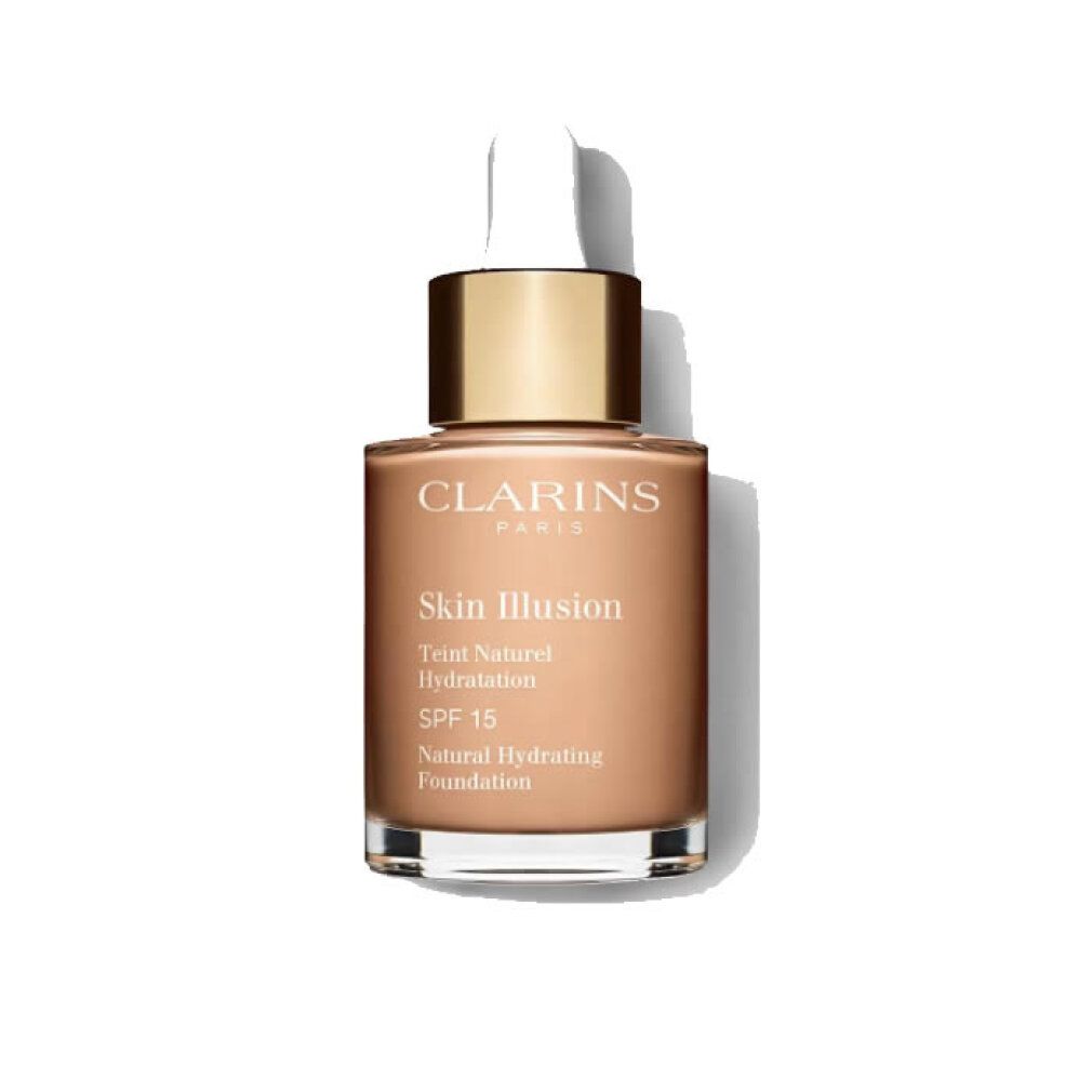 Flakon mit Foundation. Aufschrift: Clarins, Skin Illusion, SPF 15. Farbton: 108 Sand. Mit Pipette und goldfarbenem Verschluss.