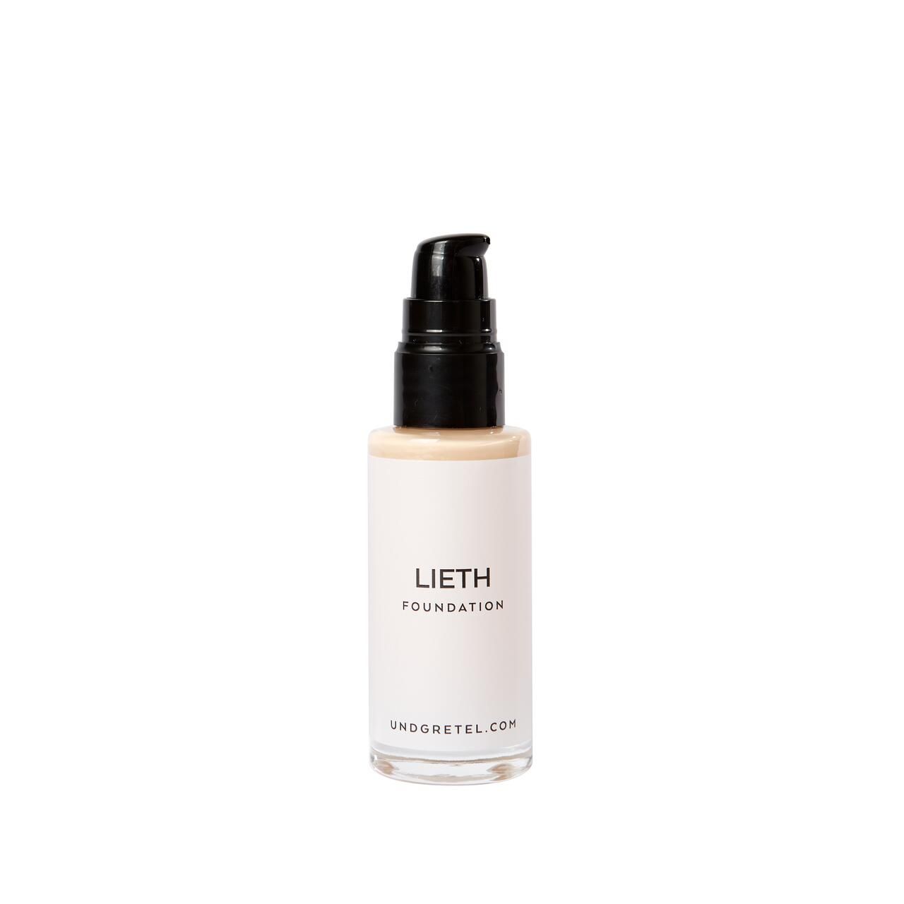 Foundation-Flasche mit Pumpverschluss. Aufschrift LIETH FOUNDATION. UNDGRETEL.COM.