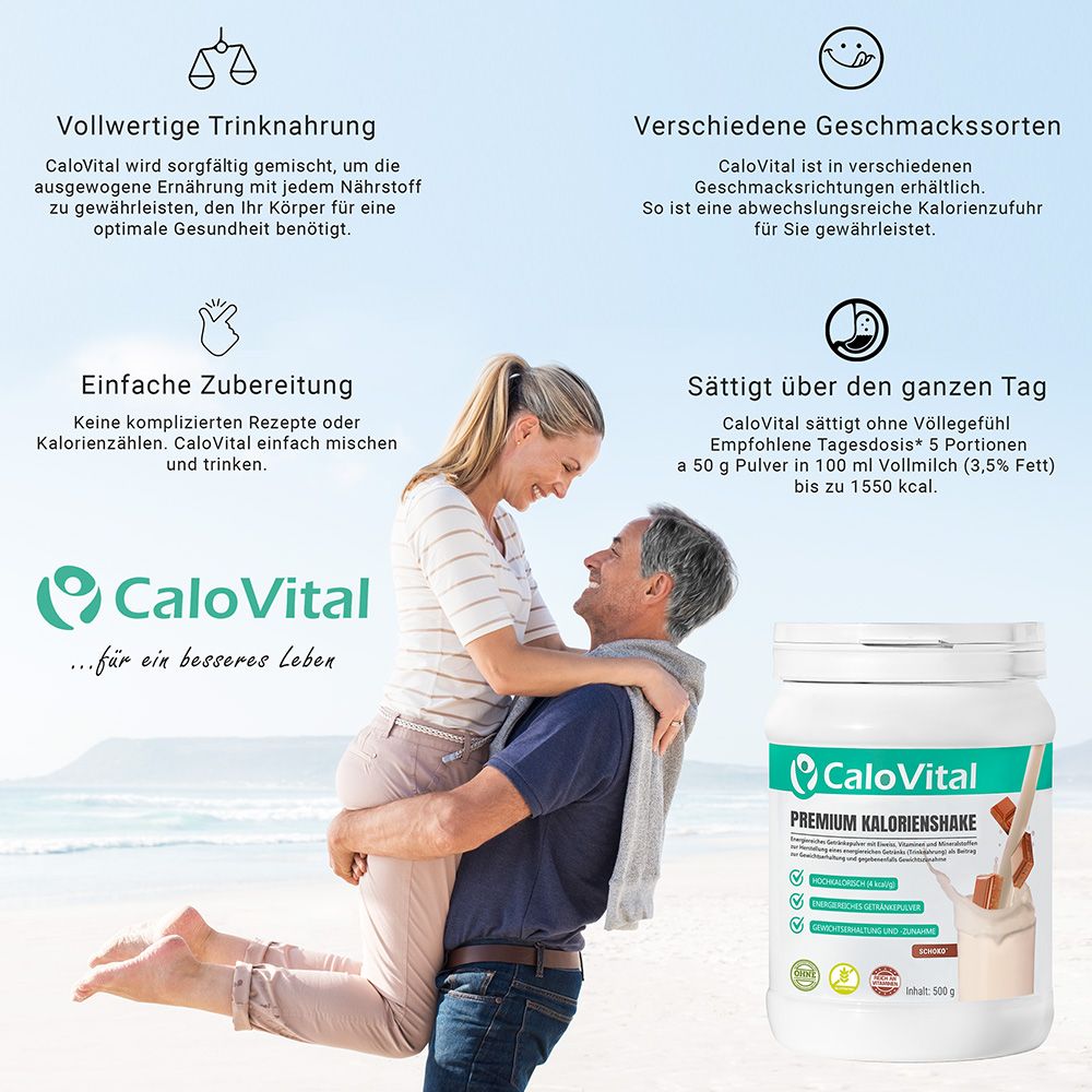 Ein Paar umarmt sich am Strand. Ein Produktbehälter mit der Aufschrift CaloVital ist zu sehen.