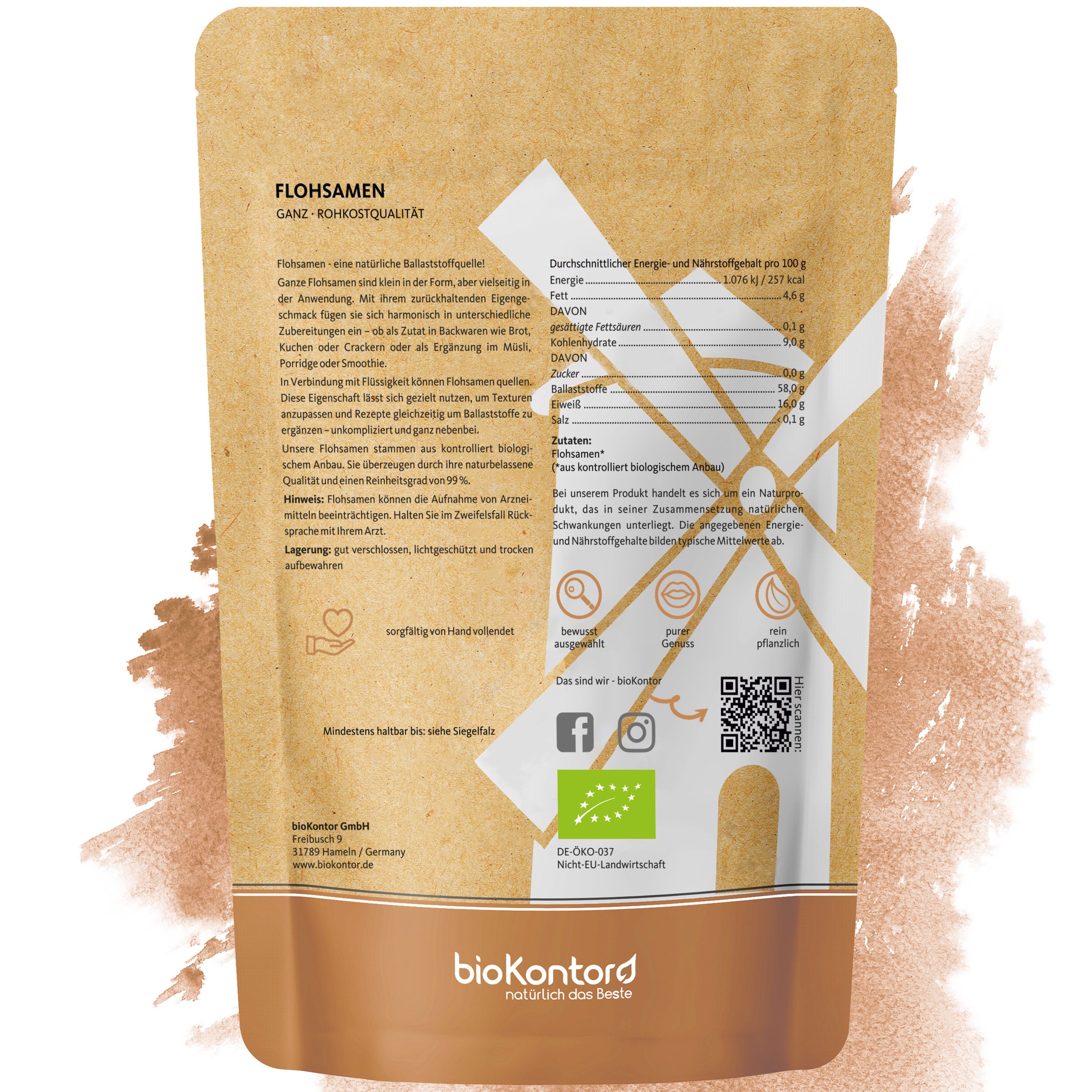 Bio Kontor Flohsamen Rohkostqualität: Braune Papiertüte mit Nährwertangaben, Bio-Siegel und Windmühlen-Logo. Daneben eine Schale mit Flohsamen.