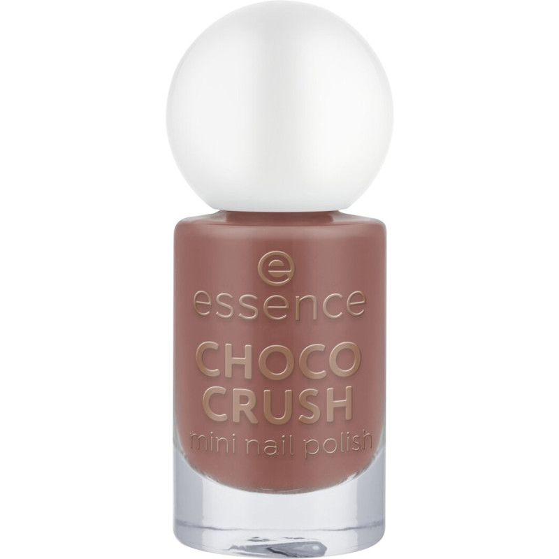 Eine Flasche Essence Choco Crush Mini Nagellack in Braun.