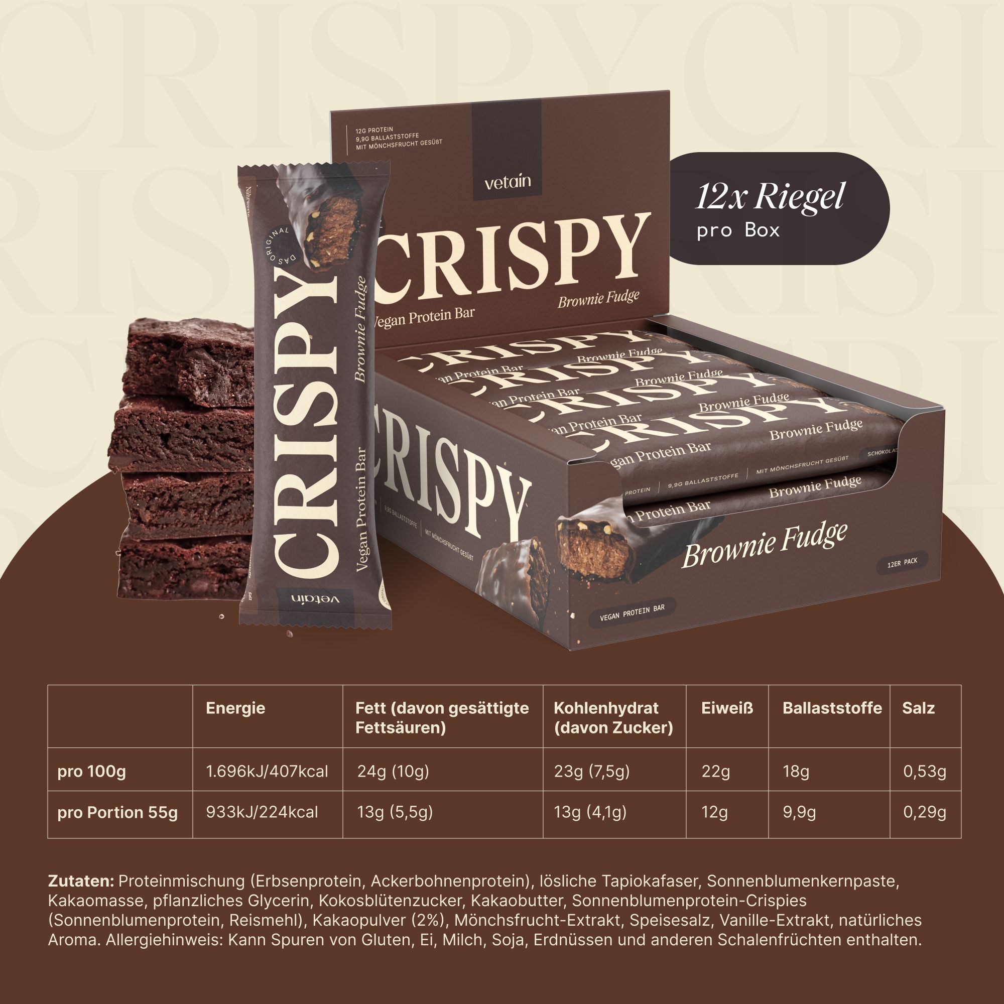 Proteinriegel-Box mit 12 Riegeln. Einzelner Riegel daneben. Aufschrift: CRISPY Vegan Protein Bar, Brownie Fudge. Nährwerttabelle.
