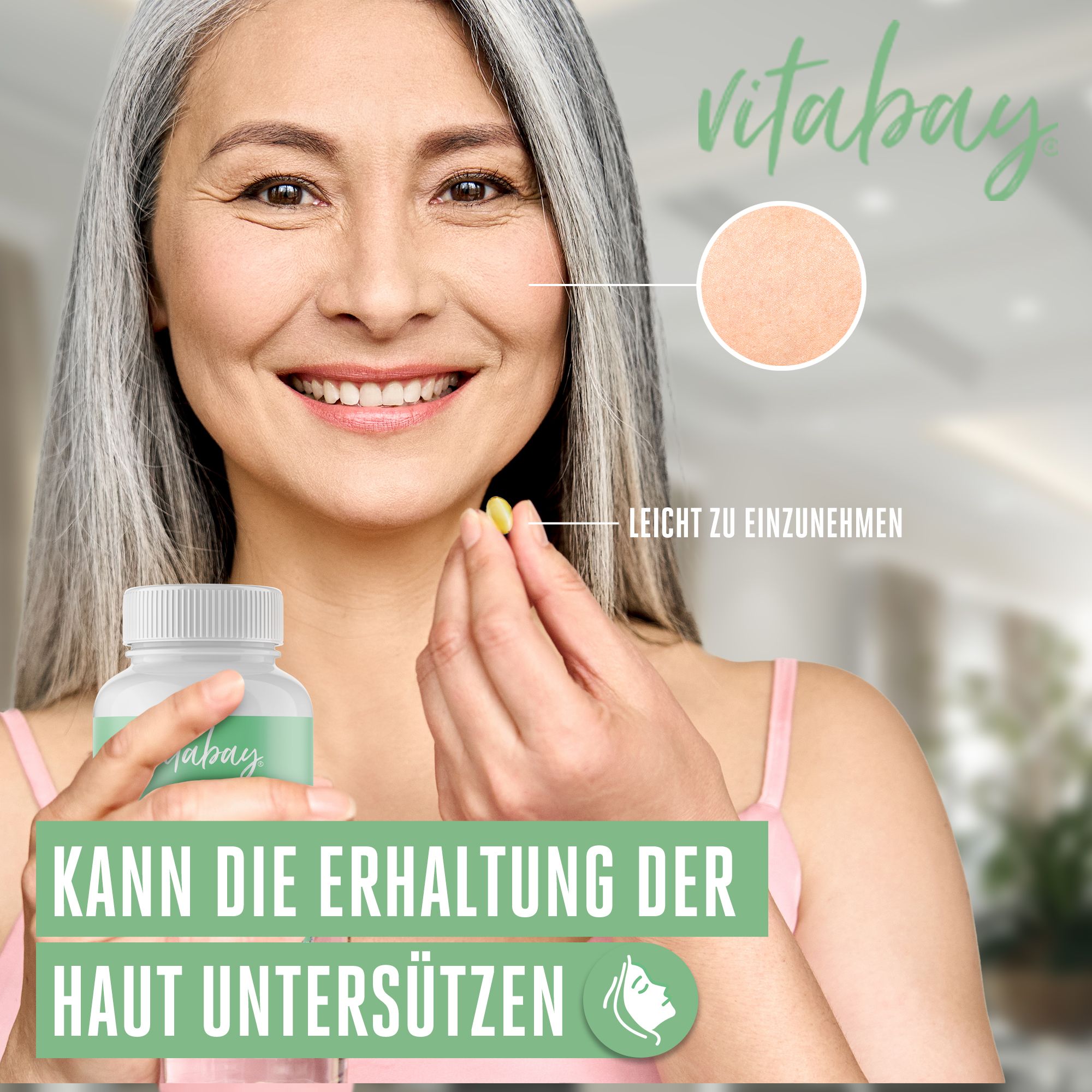 Frau hält eine Kapsel und eine Flasche. Auf der Flasche steht Vitabay. Text: Kann die Erhaltung der Haut unterstützen. Leichte Einnahme.