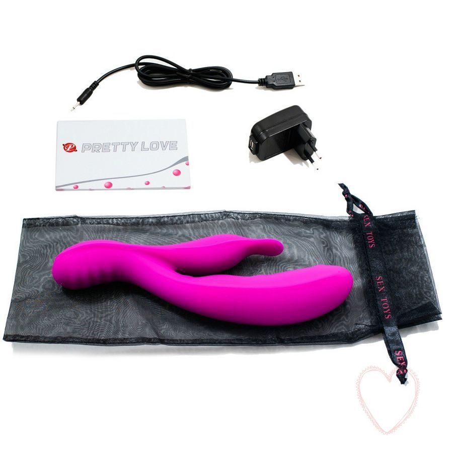 Lila Massager mit Zubehör: Ladekabel, Netzteil, Karte und Aufbewahrungstasche. Marke: Pretty Love.