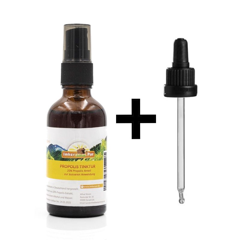 Braune Glasflasche mit Sprühkopf und Etikett. Daneben eine Pipette. Auf dem Etikett steht "Propolis Tinktur".