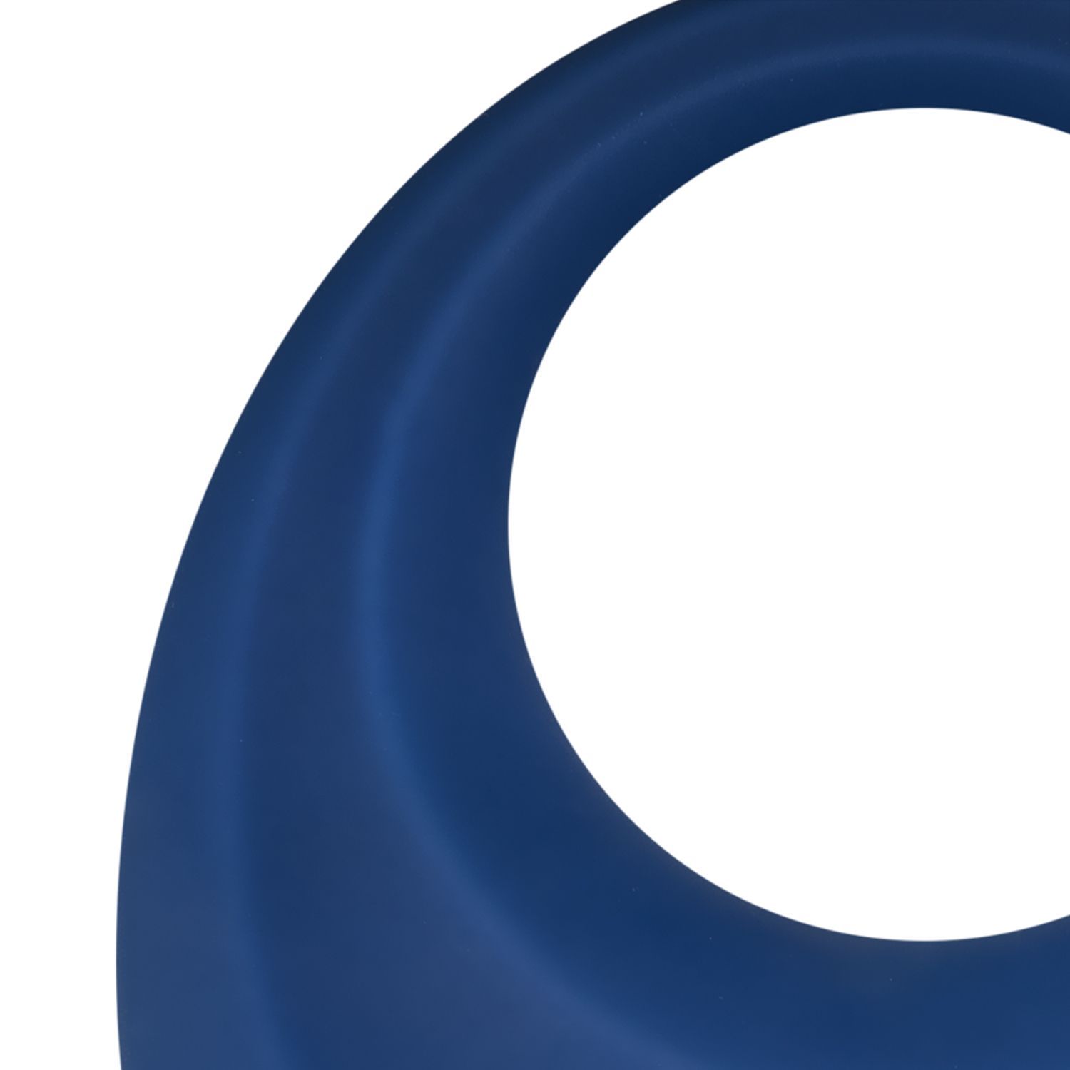 Nahaufnahme eines blauen, ringförmigen Produkts. Deutlich sichtbar ist die ovale Form und die glatte Oberfläche.