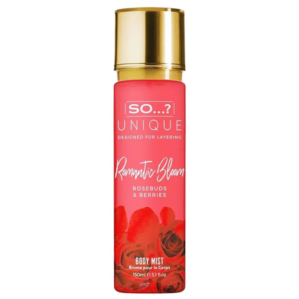 Körperspray, rosa Flasche mit goldenem Deckel. Aufschrift: So Unique, Romantic Bloom, Rosebuds & Berries. Produktname und Logo.