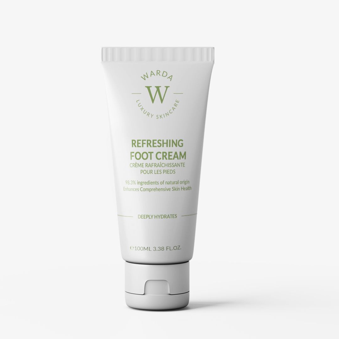 Warda Skincare Erfrischende Fußcreme in einer weißen Tube mit Klappdeckel.