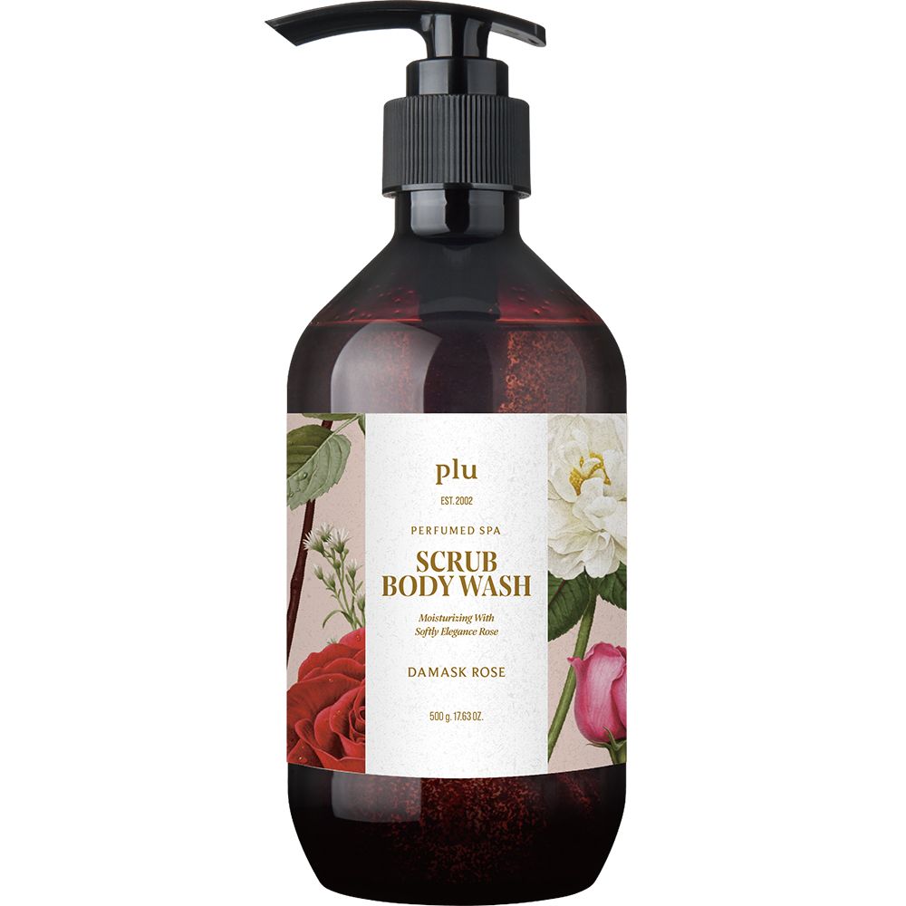 Braune Flasche mit schwarzem Pumpverschluss. Etikett mit floralem Design und Schriftzug: Scrub Body Wash, Damask Rose. Marke: plu.