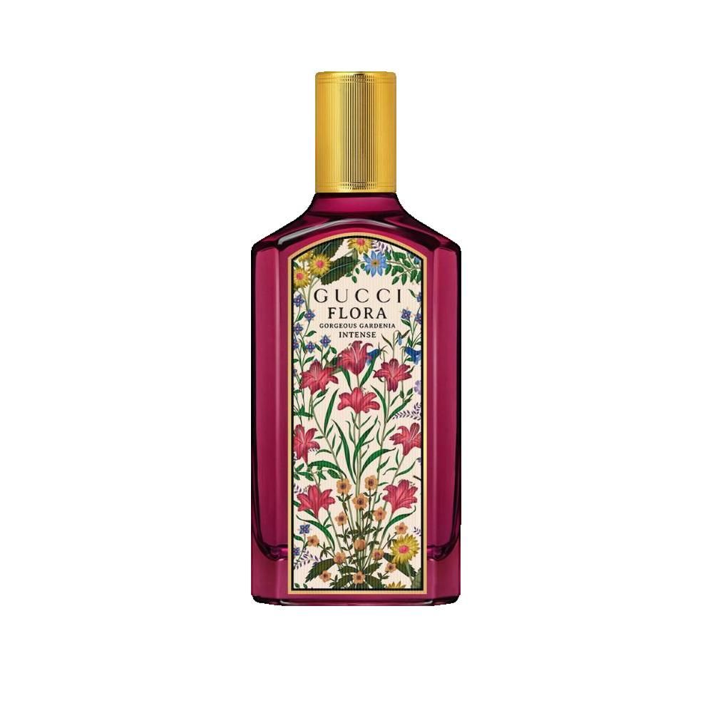 Gucci Flora Gardenia Intense Eau de Parfum. Roter Flakon mit goldenem Verschluss. Etikett mit floralem Muster und Produktnamen.