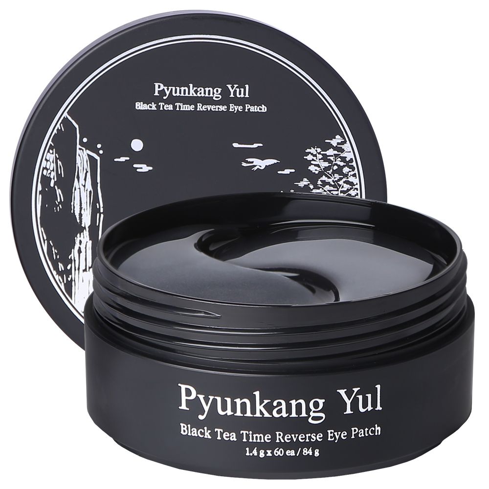 Schwarze Augenpads in einem schwarzen Tiegel mit Deckel. Marke: Pyunkang Yul.